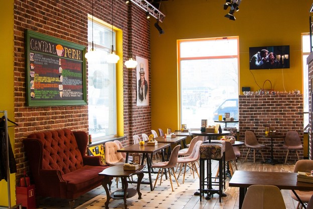 Кофе и круассан за 200 рублей | Френдс | ул. Краснобогатырская, 90с2