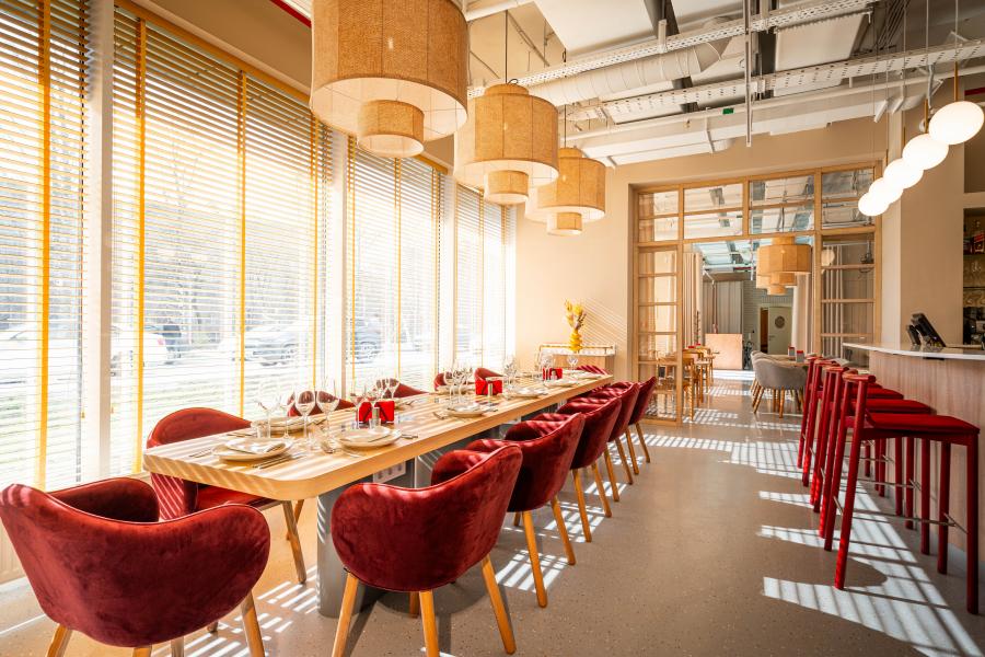 Банкет без пробкового сбора | Морошка | ул. Матроса Железняка, 2