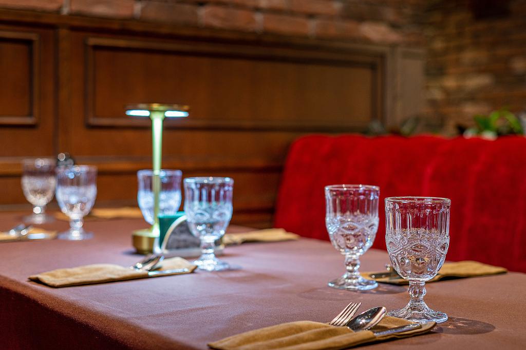 Скидка 30% для женских компаний | Трактир Сова | ул. Мытнинская, 4/48