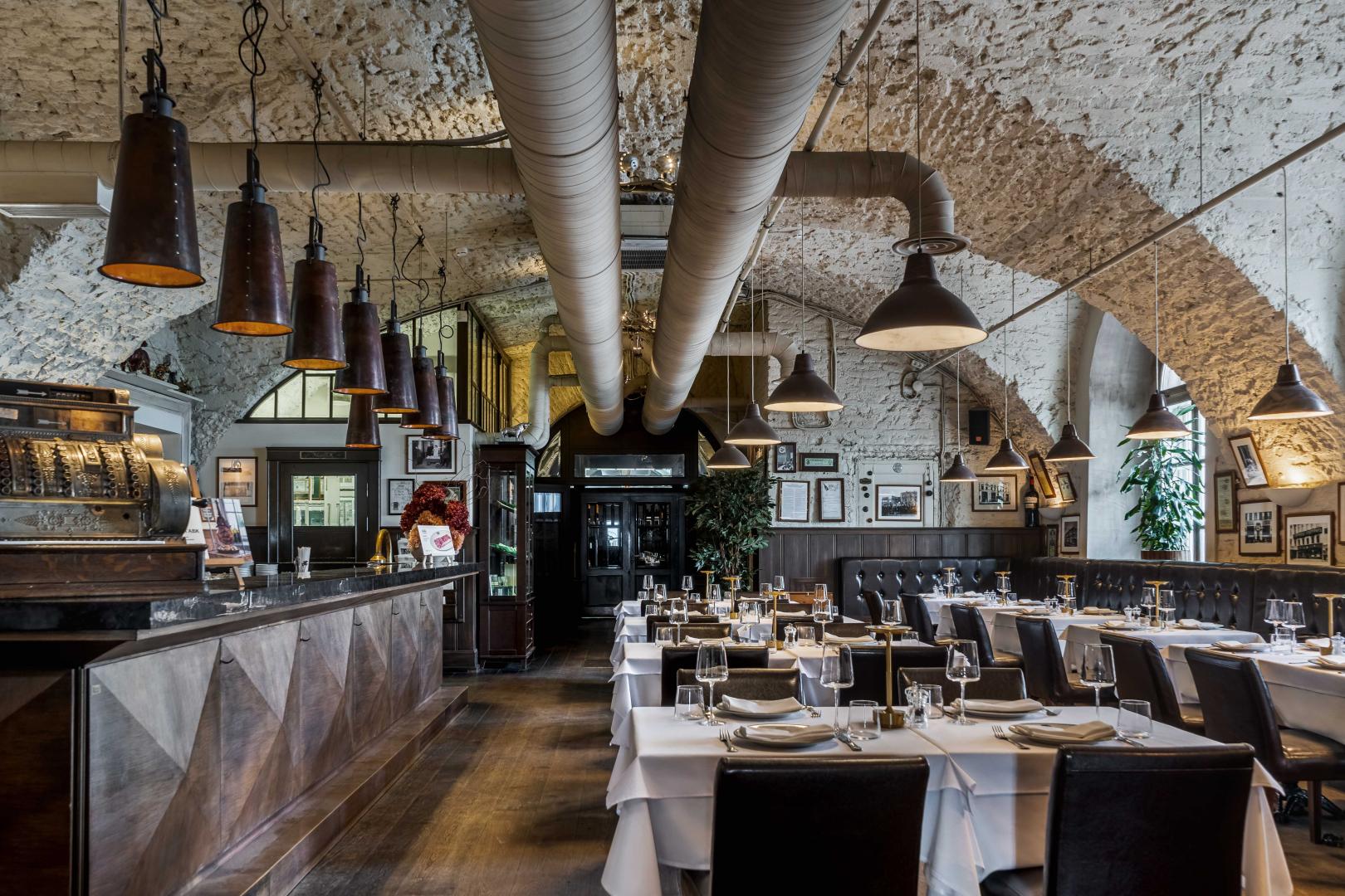 Davide Champion Borgogno | Stroganoff Steak House | б-р Конногвардейский, 4