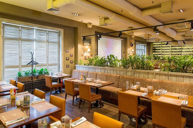 Гостеприимный, горячий и веселый праздник для всей семьи.