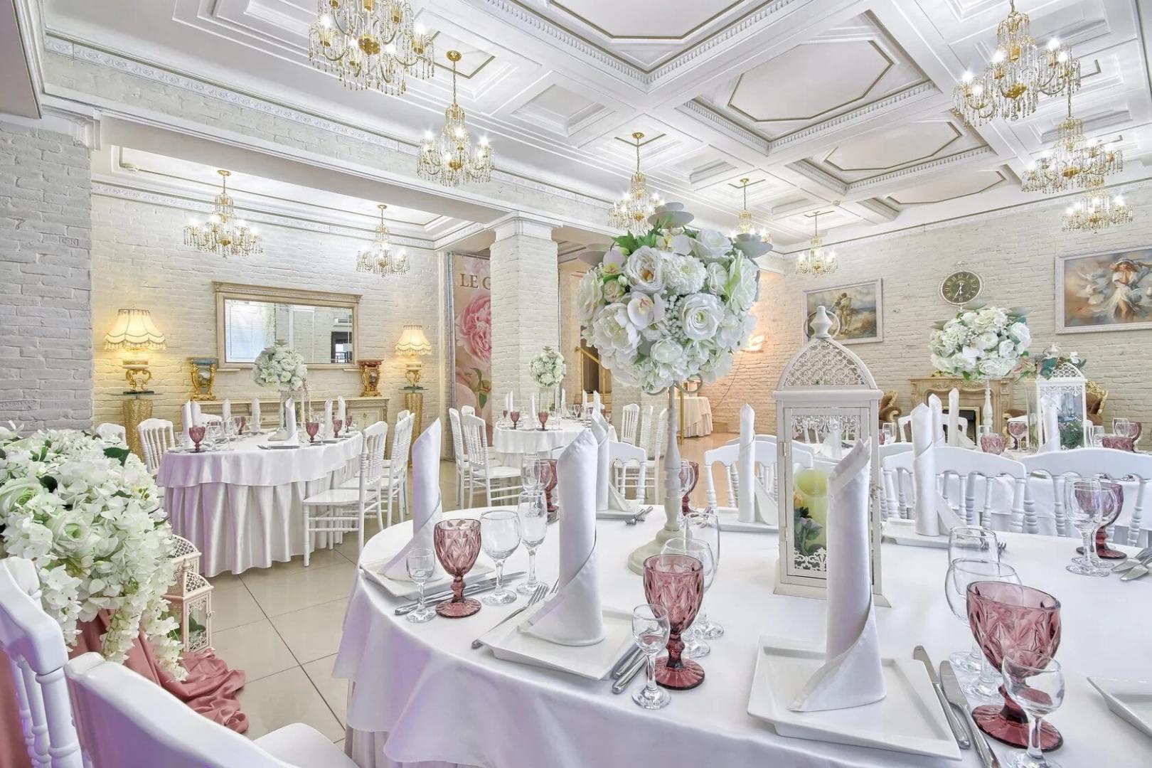 Интерьер банкетный зал Le Glamour