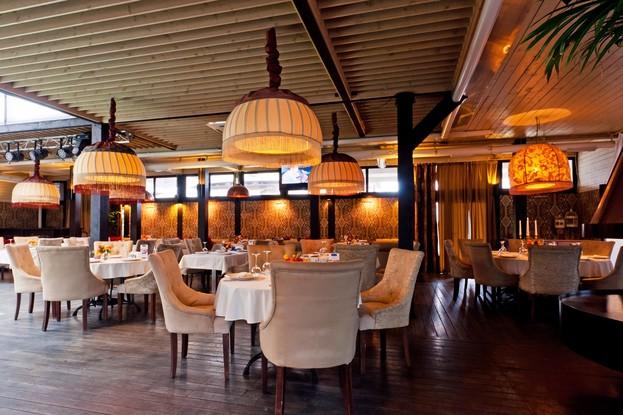 Завтрак, переходящий в обед