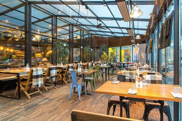 Flora Band в Tony's kitchen