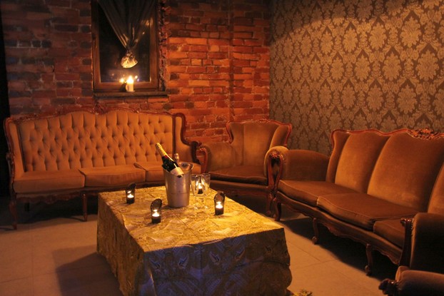 Интерьер бар Friends Only Bar