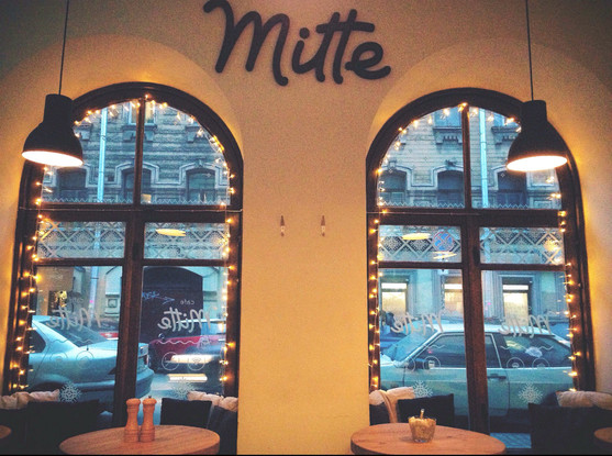 Интерьер кафе Mitte cafe