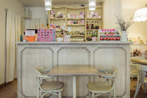 Безудержная романтика | Клумба | пр-т Невский, 150