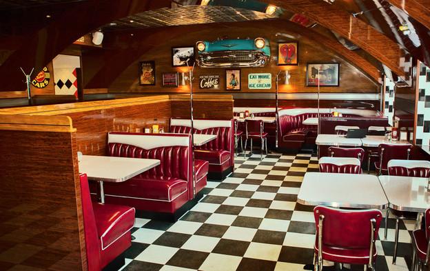 Интерьер бар Long Island Diner & Bar