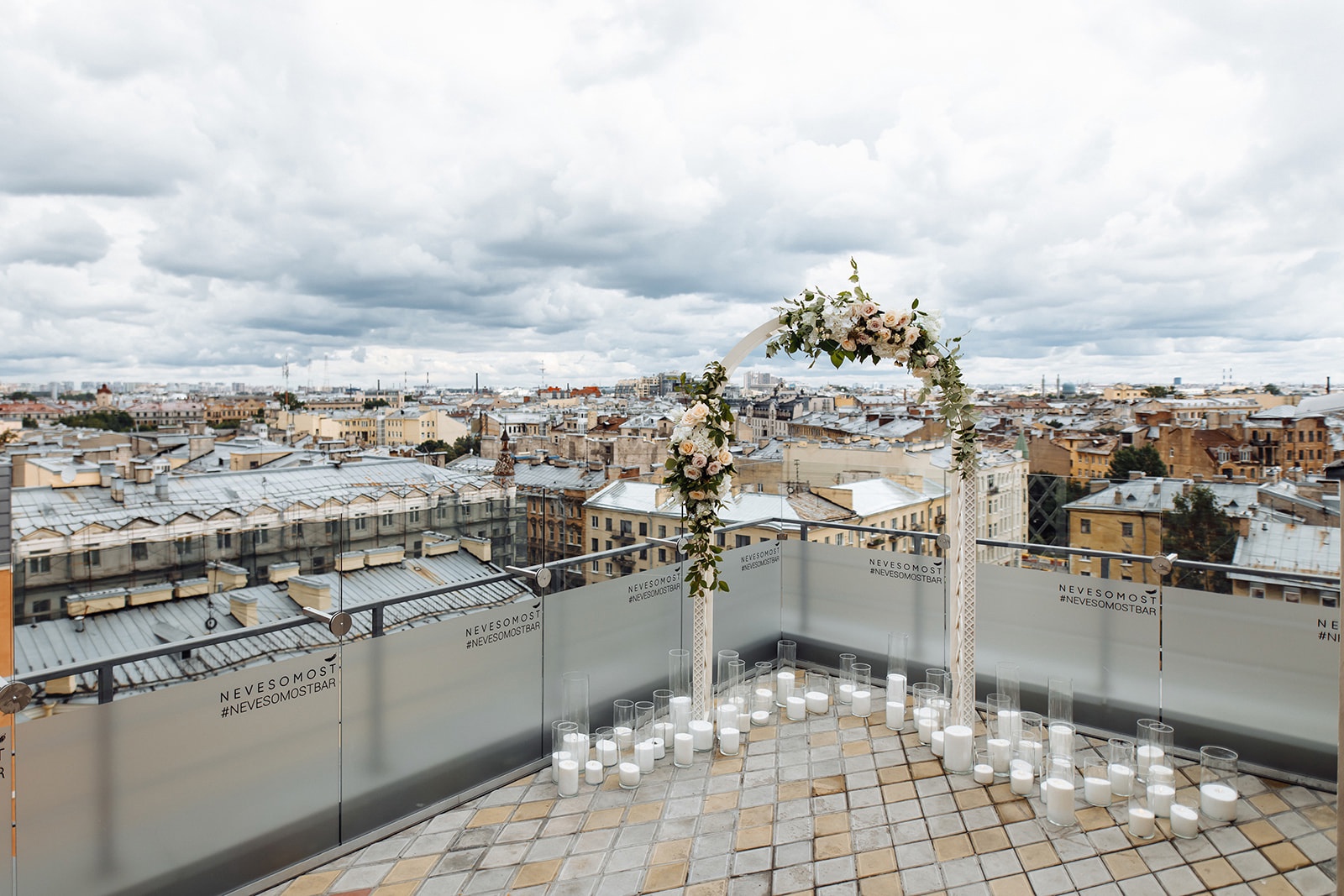 «Воздушный» дуэт | Nevesomost | П.С. пр-т Большой, 37