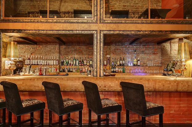 Интерьер бар Tiger Bar