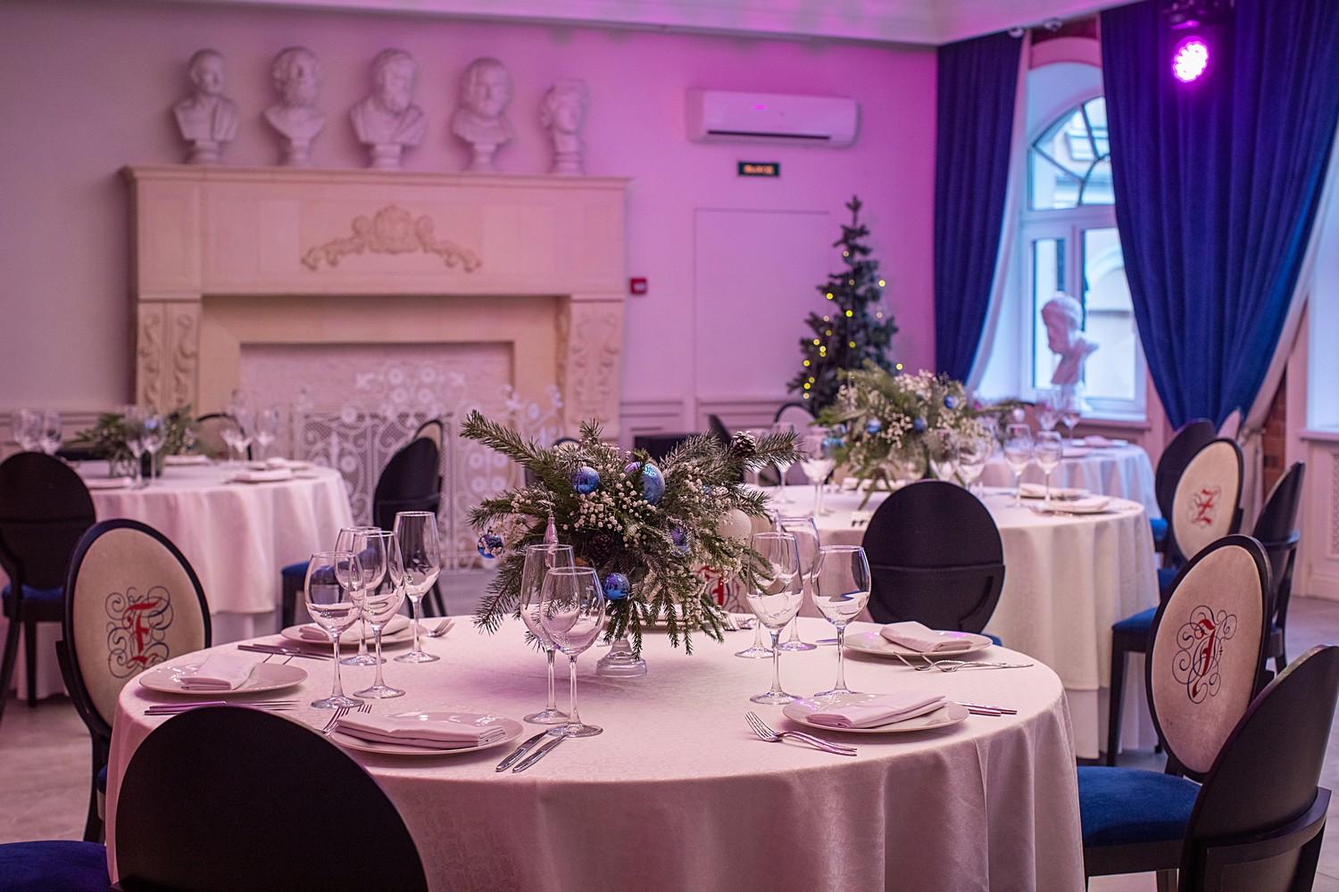 Свадебное торжество | Симпозиум | ул. Достоевского, 19/21М