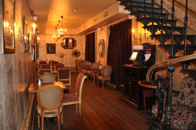 Интерьер кафе Café Michel