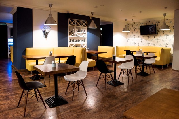 Интерьер кафе Bjork Grill&Bar