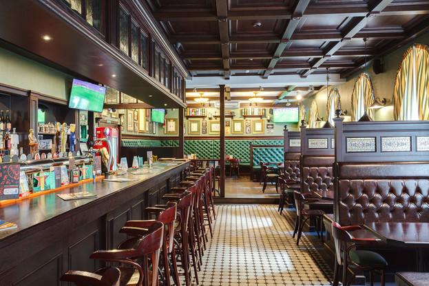 Интерьер паб DoubleTrap Pub