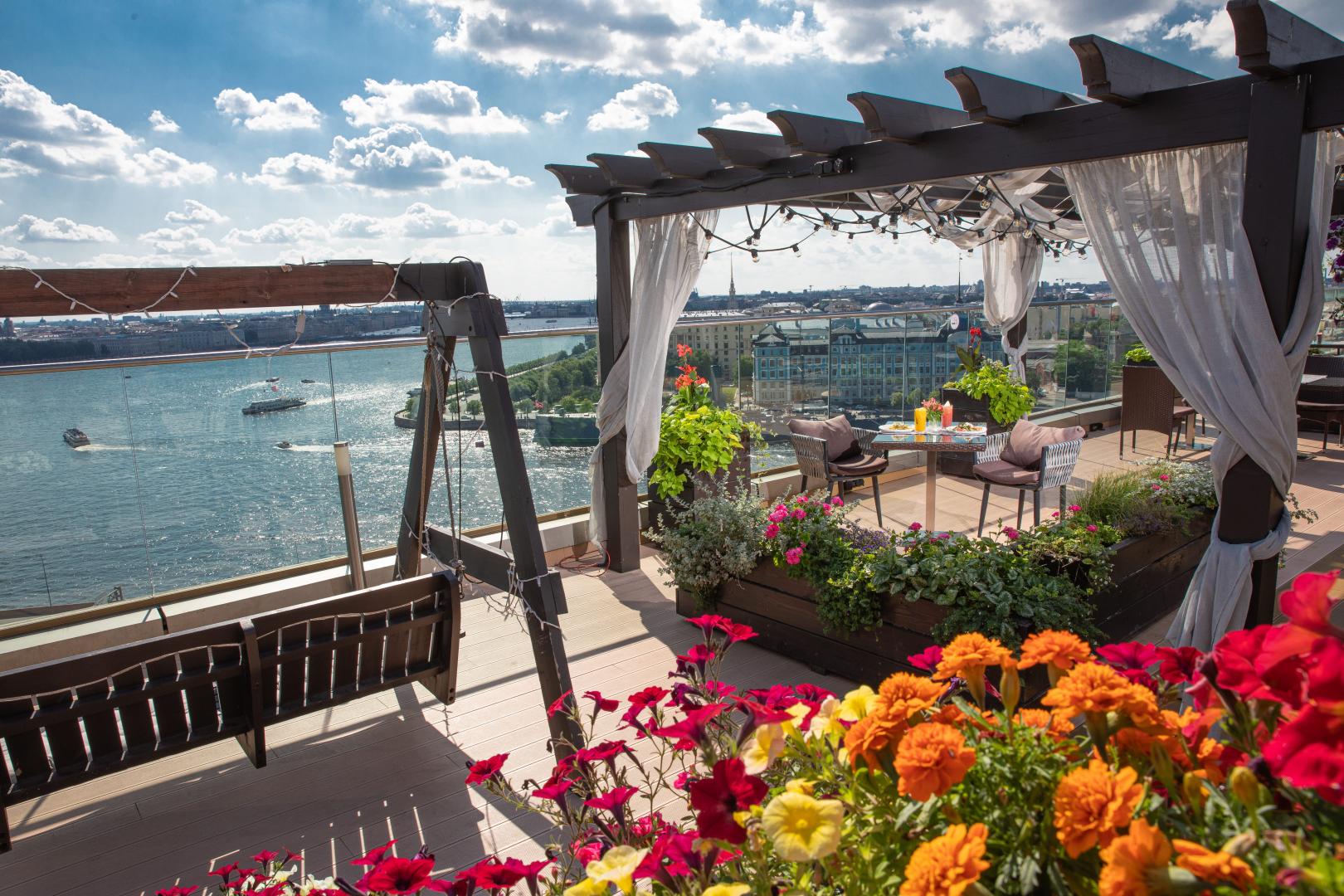 Винное казино | La Vue | наб. Пироговская, 5/2