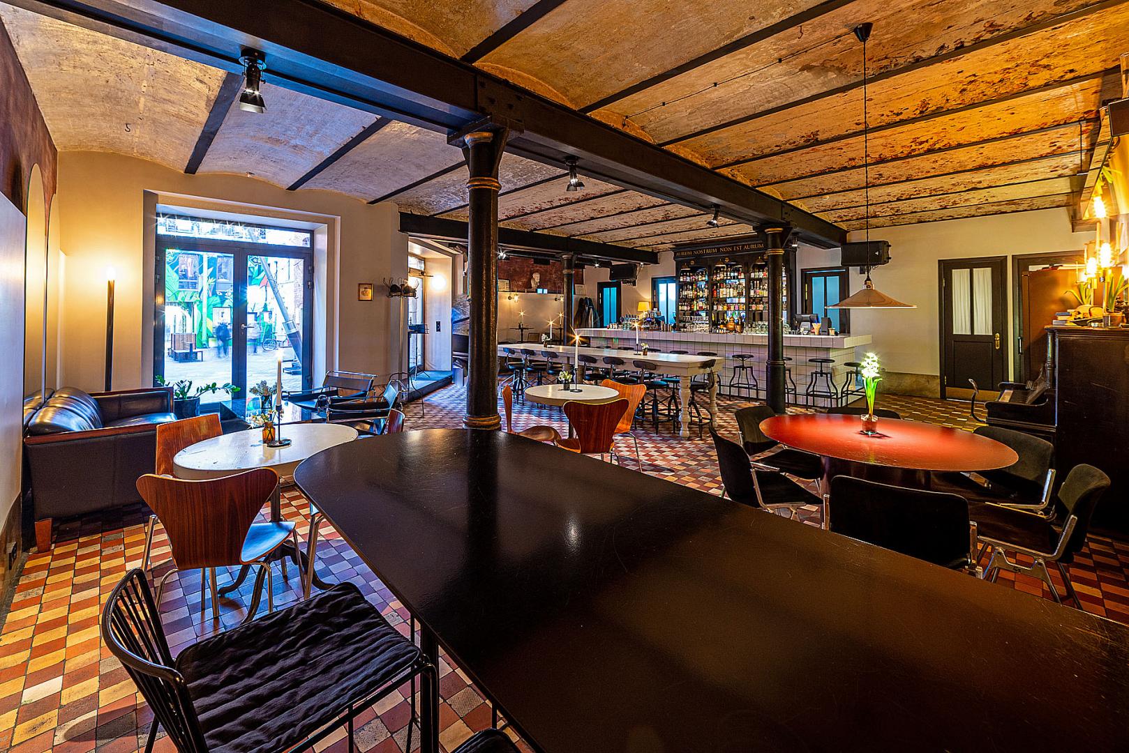 Живая музыка | Laboratorio Distilita | ул. Гражданская, 13-15