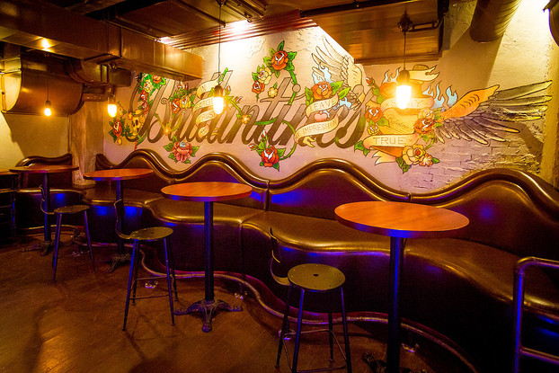 Пиво за полцены и безлимит на микс-дринки