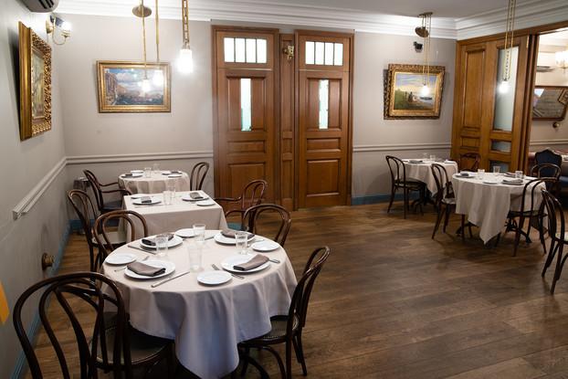 Скатерть-самобранка | Петров-Водкин | пр-т Адмиралтейский, 6