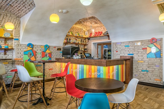 Интерьер кафе Bistro & grill mama