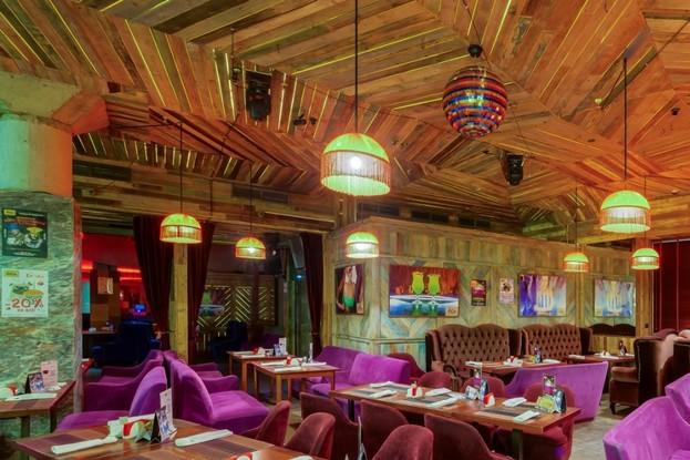 Интерьер кальянный бар Shishas Sferum Bar