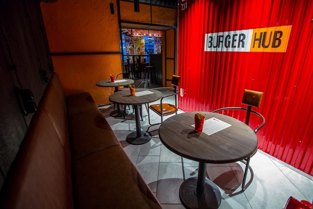 Интерьер фастфуд Burger Hub