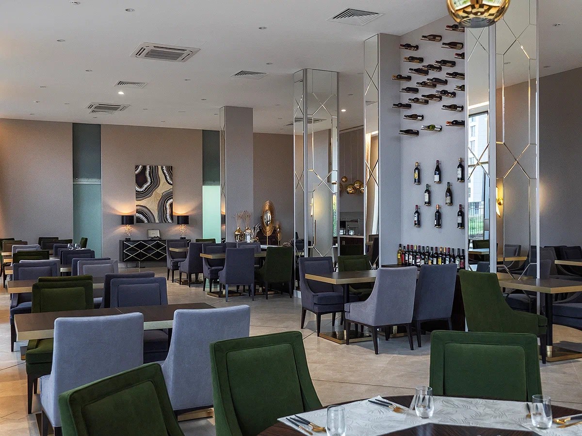 Интерьер ресторан Lahta Plaza