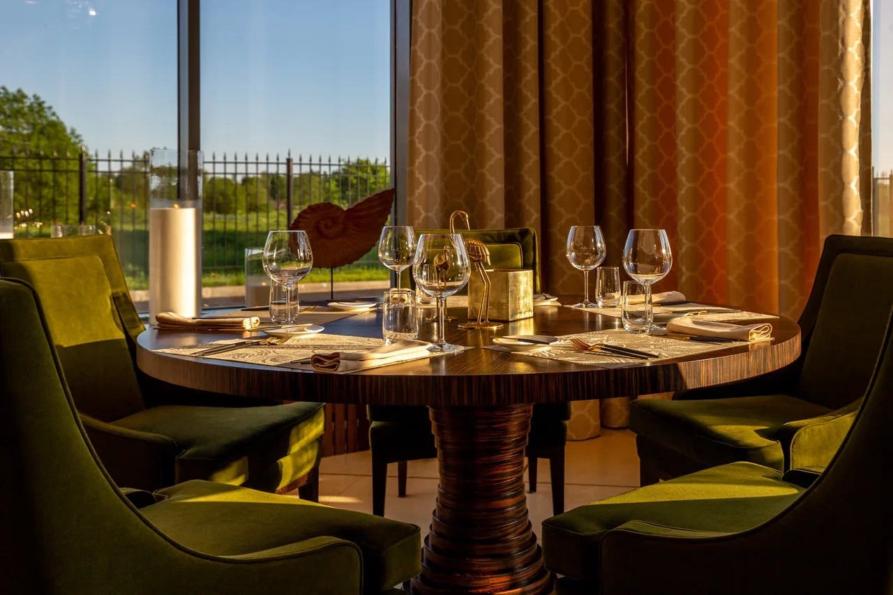 Интерьер ресторан Lahta Plaza