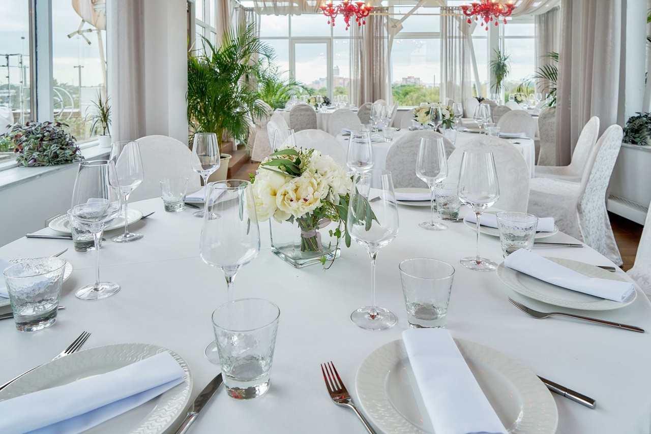 Банкетный зал на крыше | Юность | ул. Савушкина, 21А