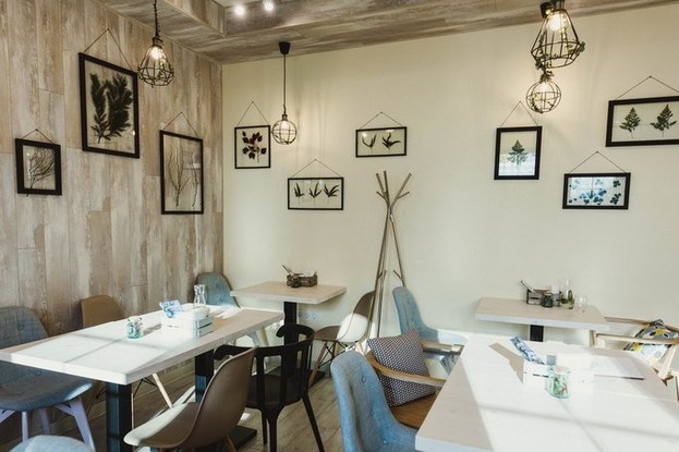 Интерьер кафе Verde Cafe