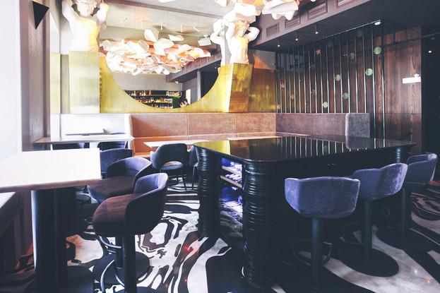 Сыр с желе из морса с облепиховым соусом