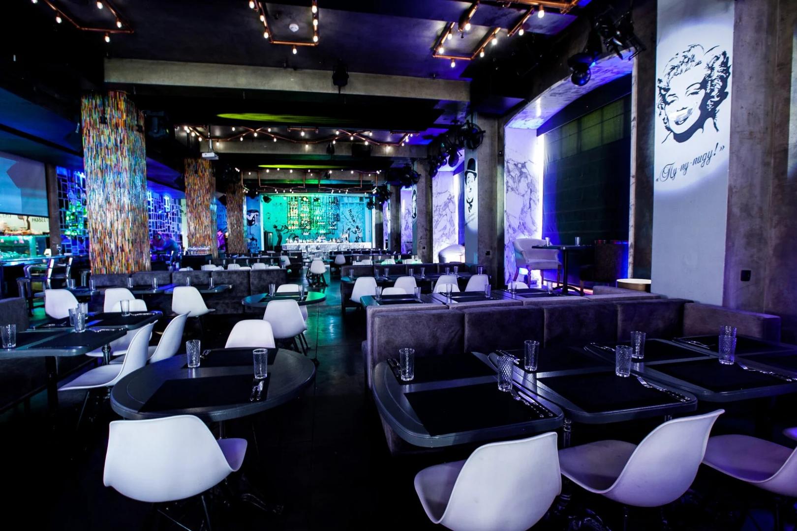 Интерьер ресторан Waiters