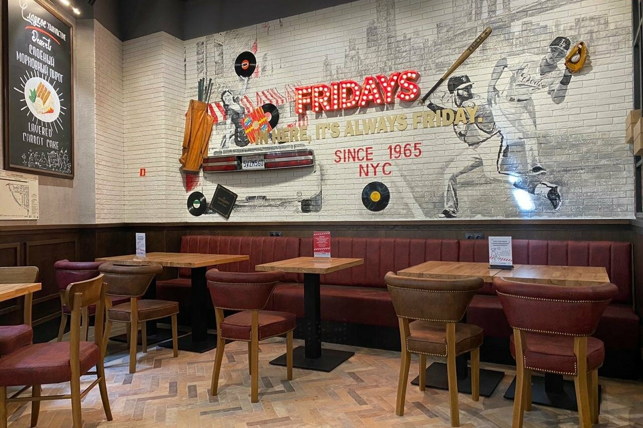 Интерьер ресторан TGI Friday’s