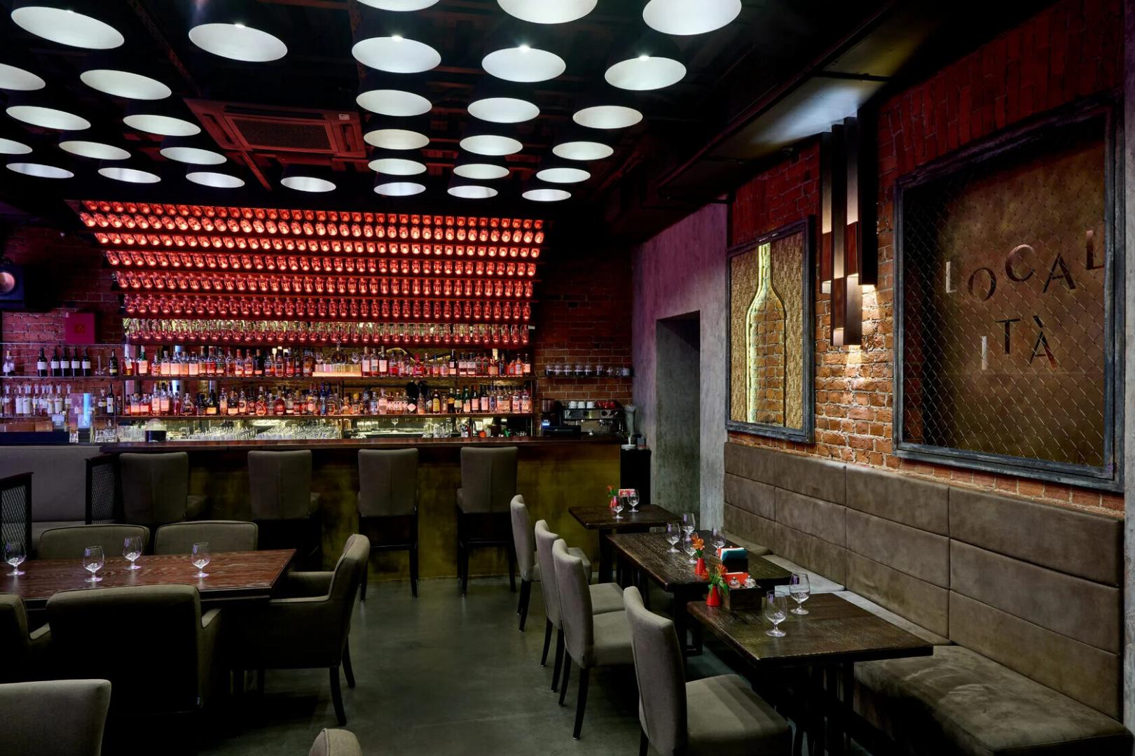 Интерьер ресторан Wine & Dine