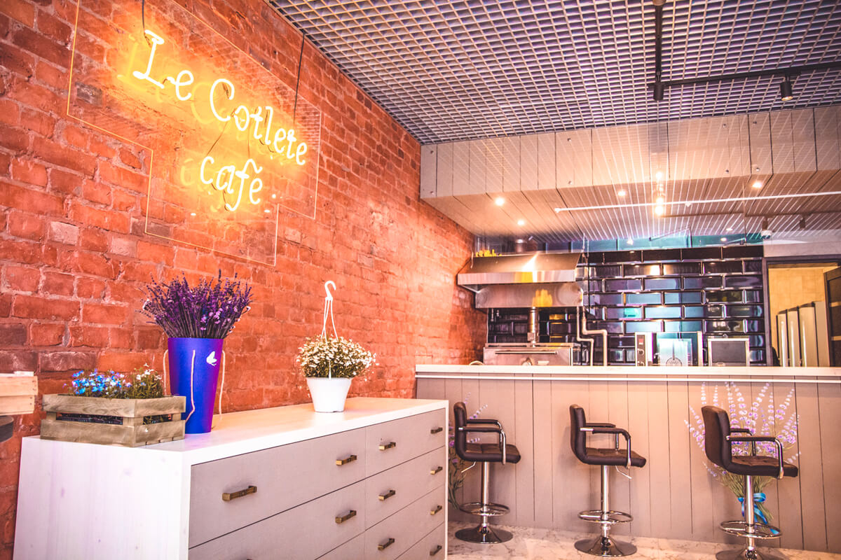 Игристое в подарок на завтрак | Le Cotlete Café | ул. Чайковского, 63