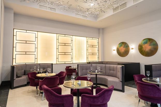 Интерьер ресторан Sofia Cafe & Wine Bar