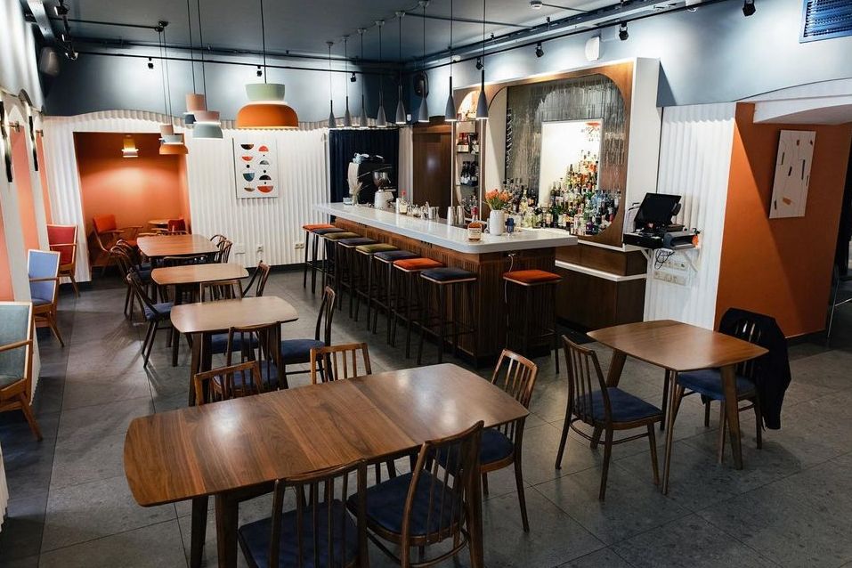 Интерьер бар Shortlist