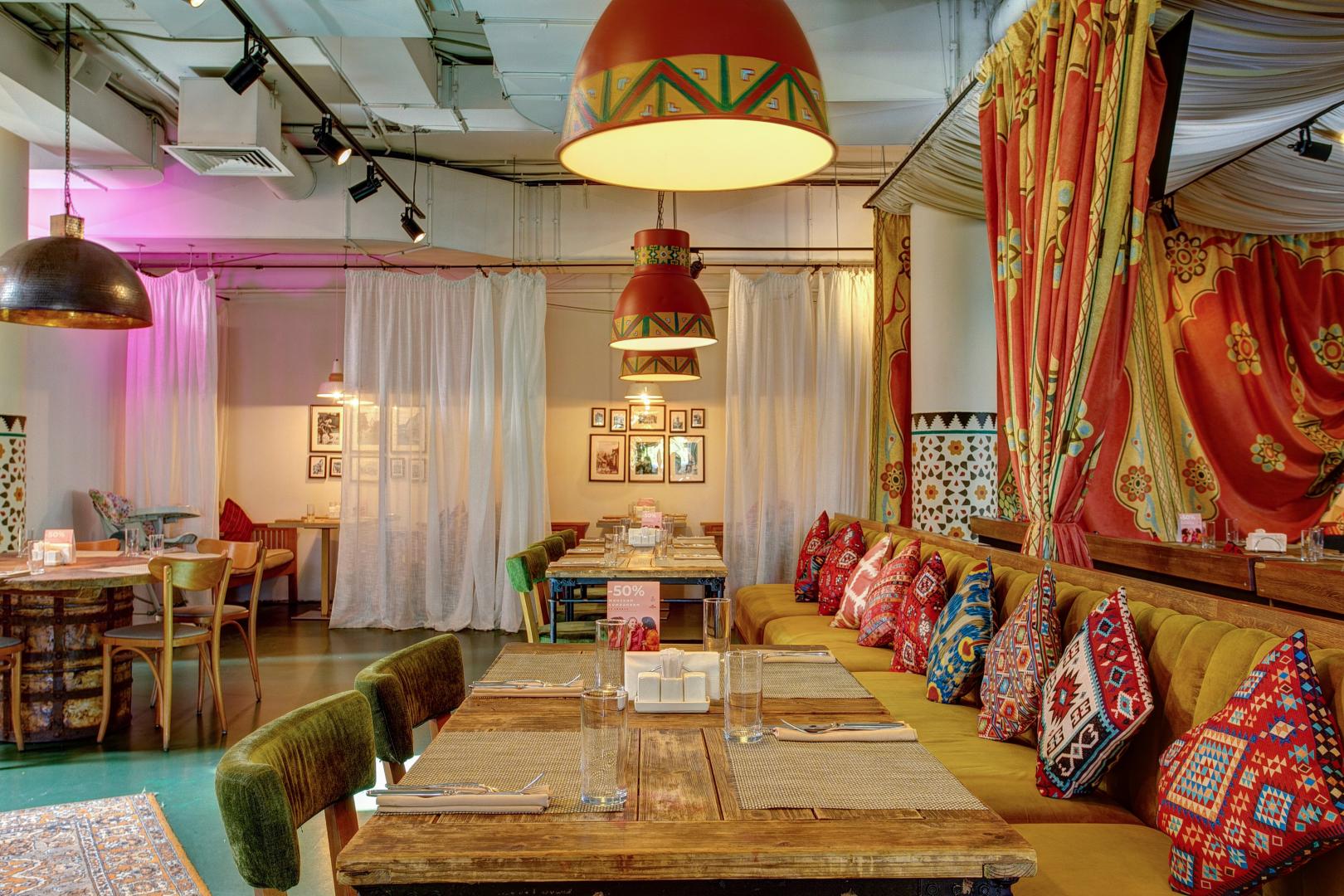 Показ игр «Зенита» | Баклажан | Александровский парк, 4к3