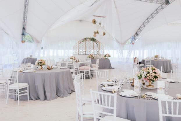 Интерьер банкетный зал Лес Event House