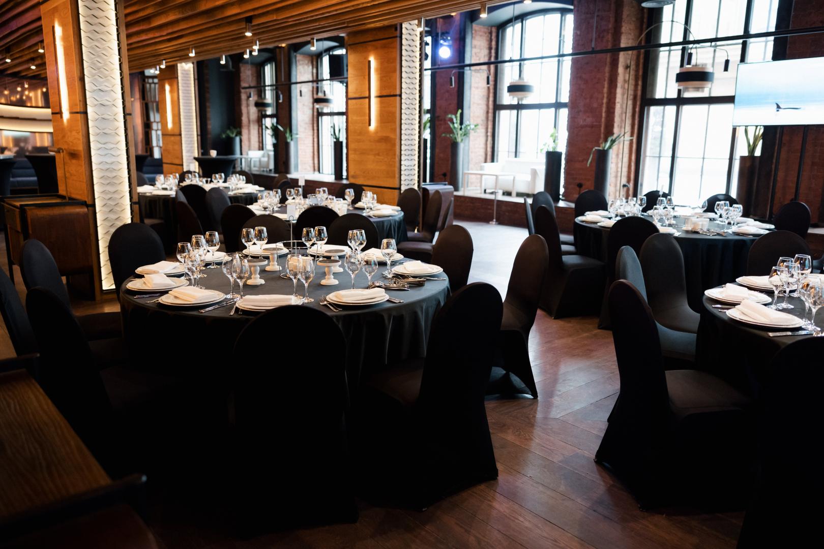 Интерьер банкетный зал Zafferano Loft