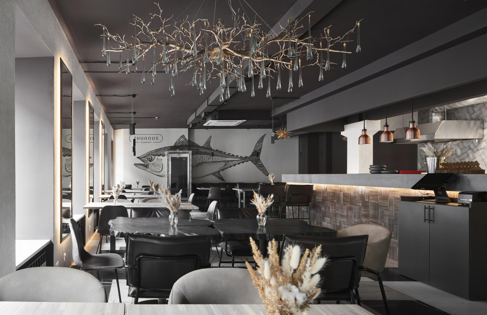 Морепродукты с авторскими соусами