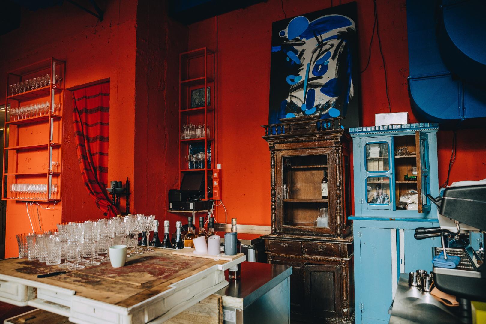 Ресторан Узоры. Москва, Краснопресненская наб., 2/1 - Официальный сайт Restoran.