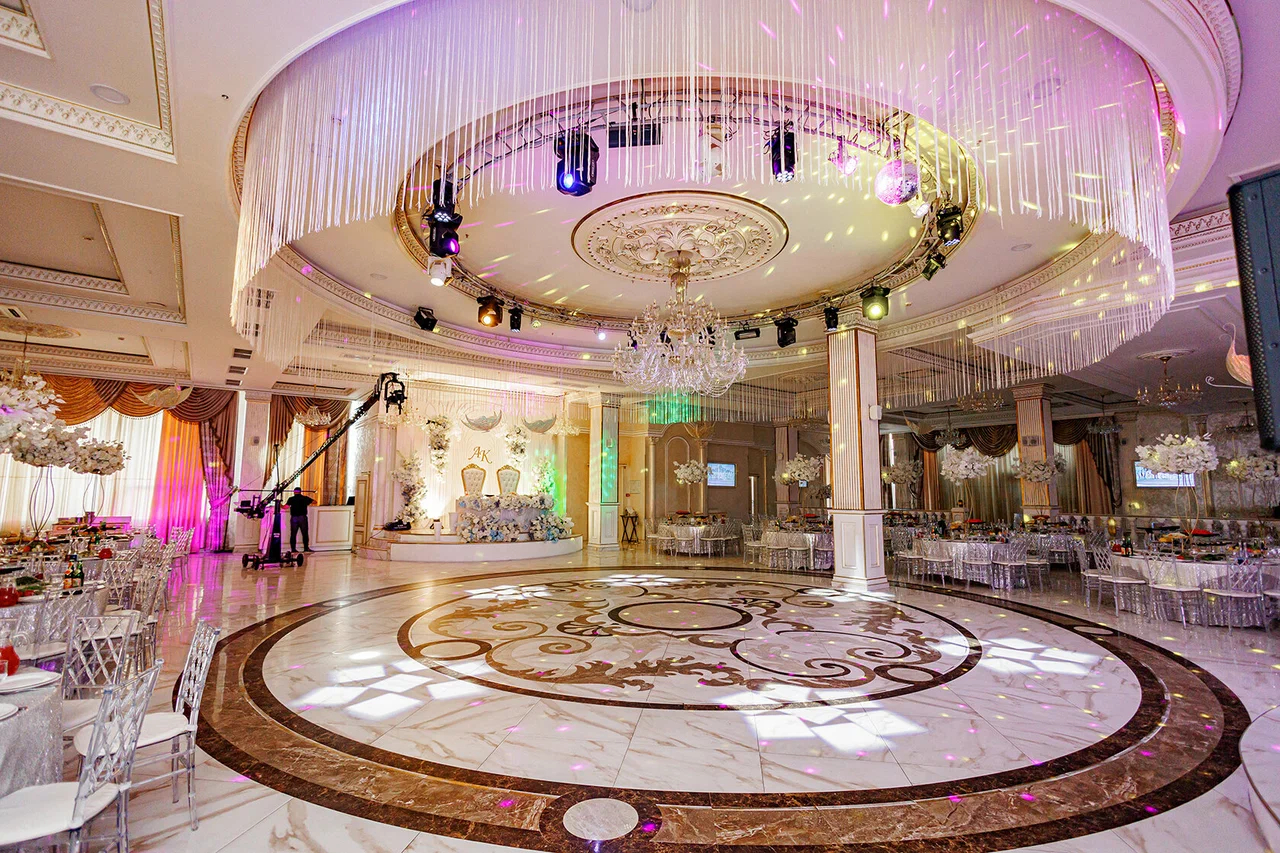 Интерьер банкетный зал White Hall