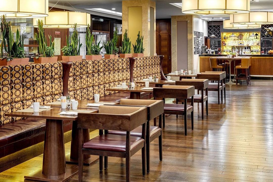 Интерьер стейк-хаус New York Steakhouse