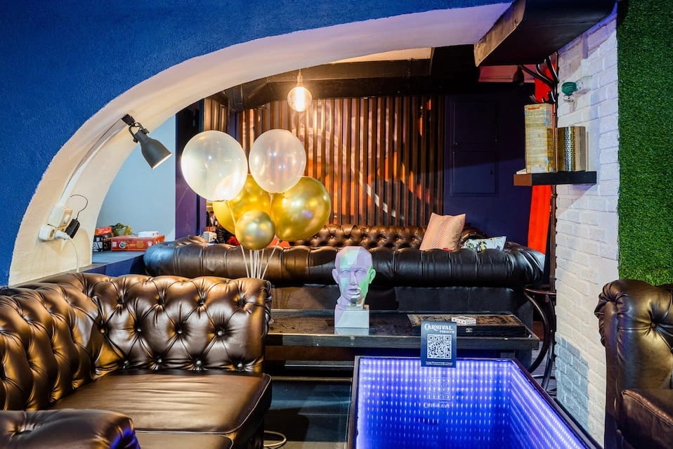 Интерьер кальянный бар Carnival Lounge Lite