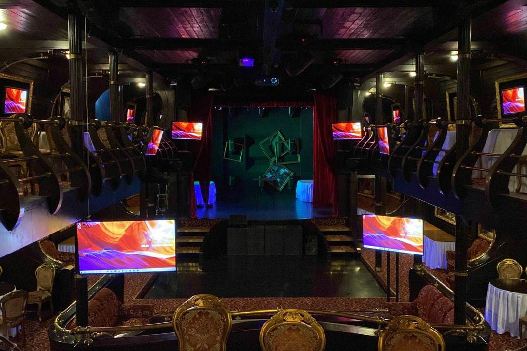 Новогодняя ночь «А-ля Русс» | Благодать | наб. Петровская, напротив дома 2