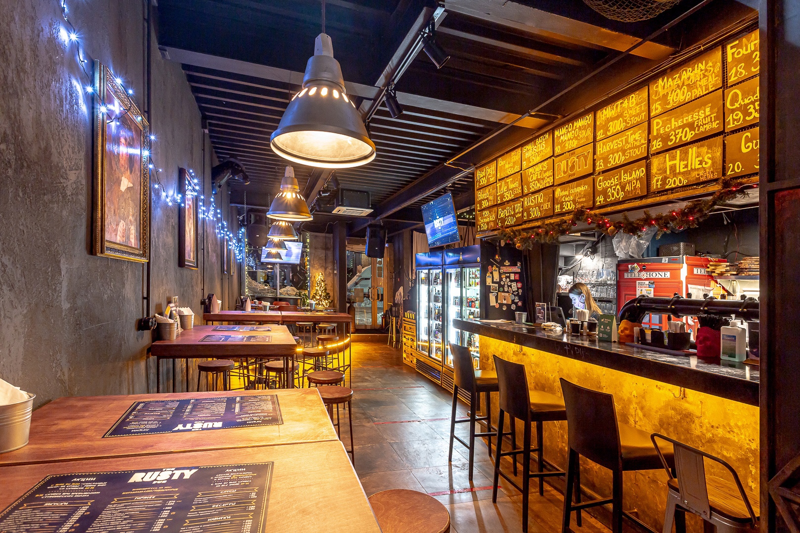 Интерьер паб Rusty