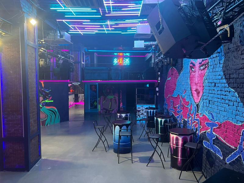 Интерьер клуб BarFly
