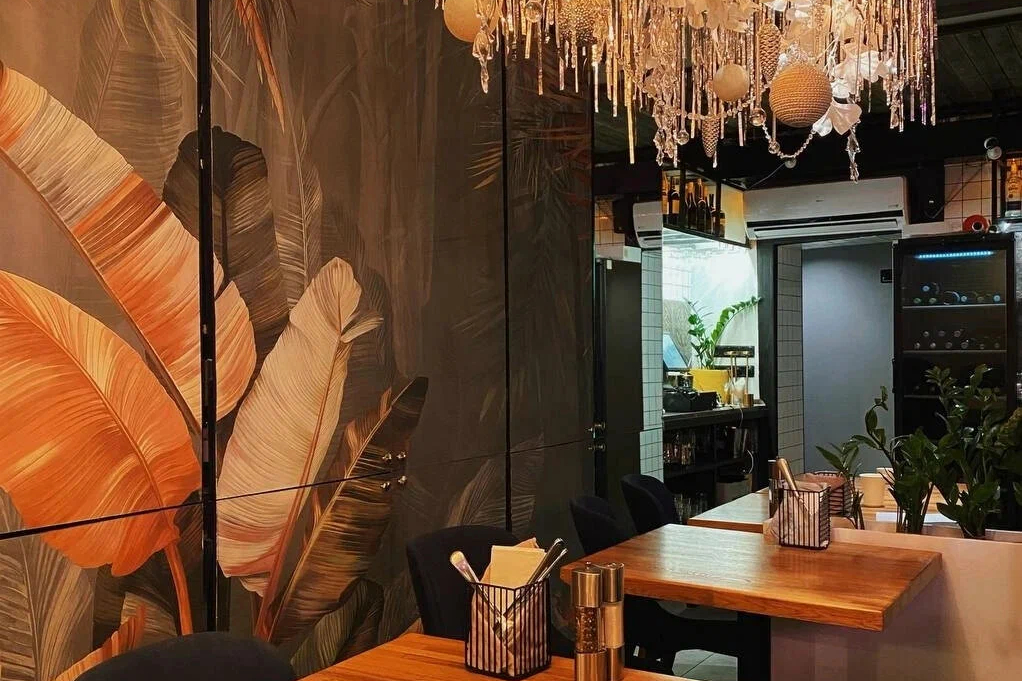 Интерьер кафе Vivian`s Cafe