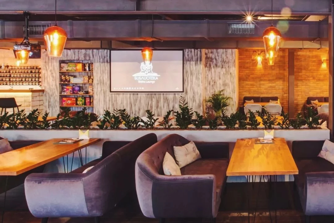 Интерьер кальянный бар Библиотека Shisha Lounge