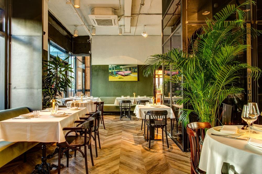 Интерьер ресторан Altro Beef Bistro